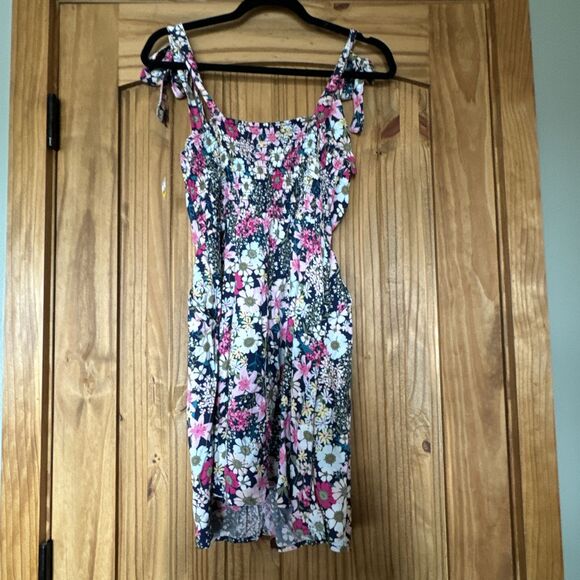 As U Wish Women's Sleeveless Tie On Shoulder Short Mini Dress Summer Floral Sz M - Picture 4 of 16